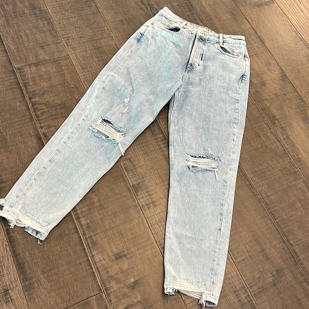 AS NEW ZARA HIGH WAIST MOM JEANS SIZE 8 - Picture 4 of 16